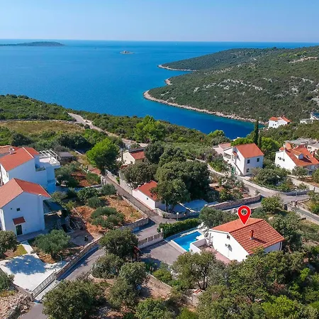 With Sea View I * Vinišće